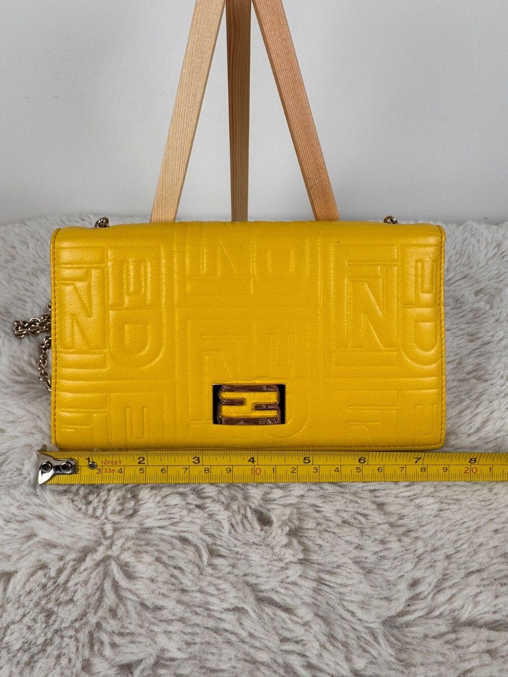 Fendi 2000's Yellow Embossed Nappa Logo Chain Clutch Crossbody Wallet - Picture 15 of 16